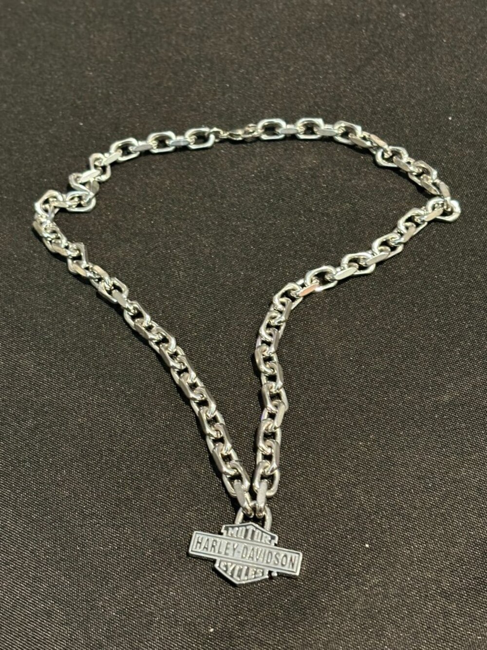 HARLEY DAVIDSON VINTAGE BAR & SHIELD CHAIN NECKLACE